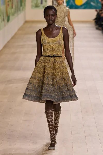 Look 56